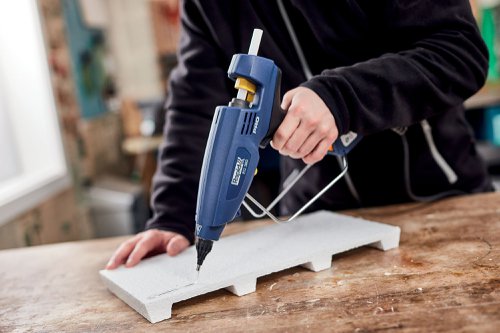 Professional, industrial performance glue gun with an exceptionally high glue output of 2200 g / hour.The EG380 is designed for high frequency, demanding usage and precision application. Smart features include a handy, adjustable temperature control (120°-230 °C) for versatile application with different materials and an ergonomic 4-finger handle to reduce effort required.Works with both EVA and polyamide glue, has a 3.5 m rubber cable for optimal access and is supplied with a fixed and a mobile stand.