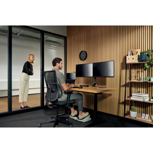 35921J | The Kensington High Clarity Privacy Screen Filter combines vibrant visuals with effective privacy protection. High Clarity filters features nanolouvre technology to outperform standard privacy screens, allowing up to 40% more light transmittance compared to standard screens.This results in vibrant colours and sharp text, making the filters ideal for detailed tasks and limiting viewing angles to ±30° to safeguard sensitive information. Each filter reduces blue light by up to 28%, easing eye strain and promoting better sleep.Installation options include frameless tab holders or double-sided tape. An anti-reflective coating minimises glare. Scratch-resistant and tested for military-grade wipe-down protection, it meets rigorous durability standards, ensuring long-lasting protection while aiding in data confidentiality compliance.High Clarity Privacy Screens are compatible with LCD and LED displays only.