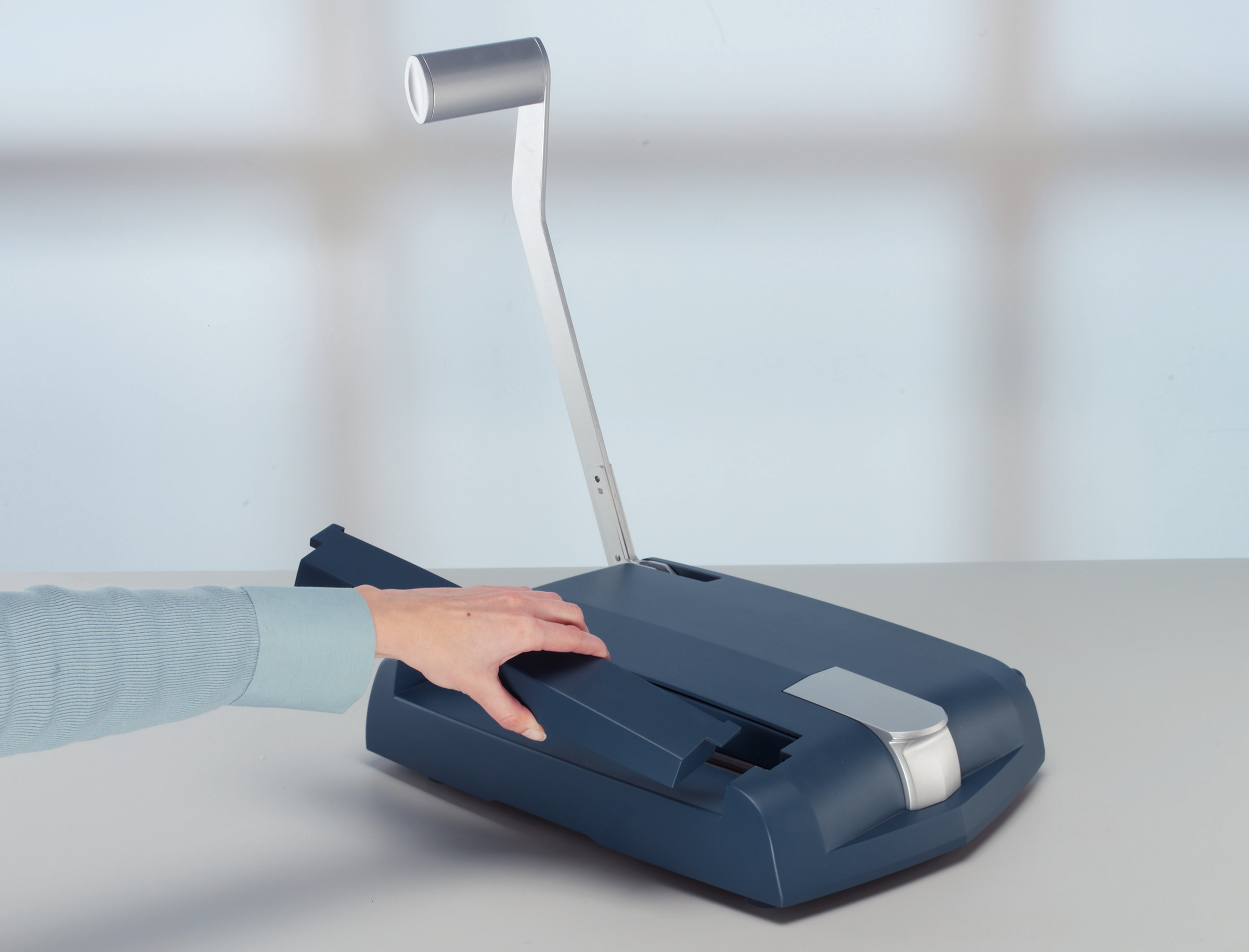 Leitz De-Binder for impressBIND 140 - Silver