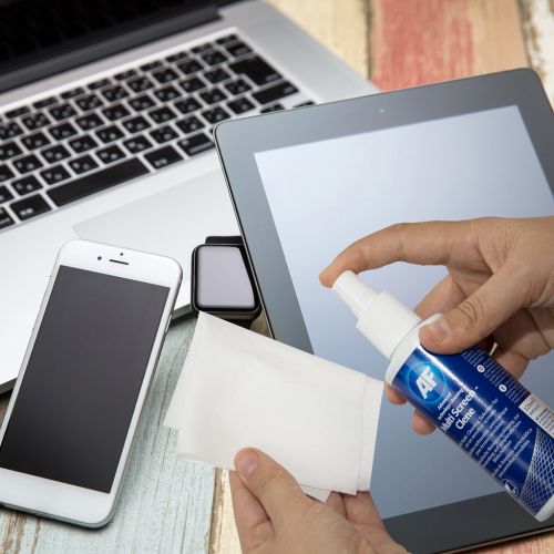 AF Essential Cleaning Kit (Multi Screen Clene, PC Clene Wipes, Foam Clene, Ultraclene Wipes) AECK001