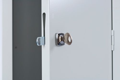 Key lock with 2 keys, for use on locker doors