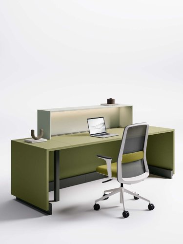 Z1 Reception, 2460W x 800D, Available in 7 melamine colours & 23 laquered front panel colours