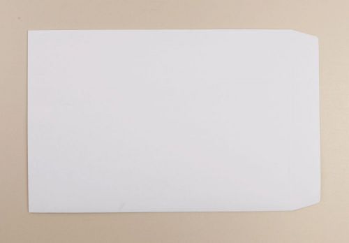 616217 | 100% recycled white board envelopes, ideal for calendars and other marketing communications. Use For, All postal applications where contents require all round protection from folding or creasing. Techniques, Ball point/pencil writable.  Also receptive to adhesive/gummed address label.  Some grades printable by flexo/offset litho overprint.  Pre-test required.