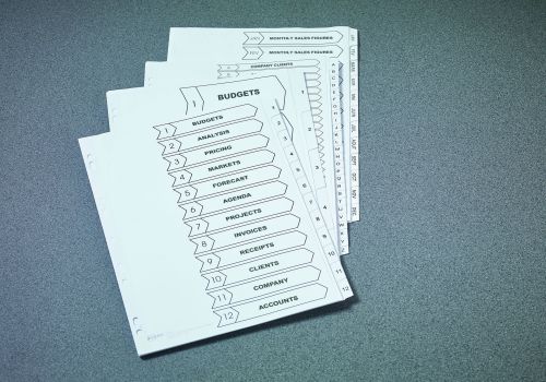 42900AV | For a simple, yet professional, organising system, Avery Mylar dividers are the solution for you. Mylar dividers have reinforced holes and tabs for extra strength so you can use them time and time again. In addition, they are available in various tab formats, including numbered, lettered and plain tabs.Each divider pack comes with a contents sheet to enable easy referencing, that can be printed on both laser and inkjet printers making organisation a lot easier