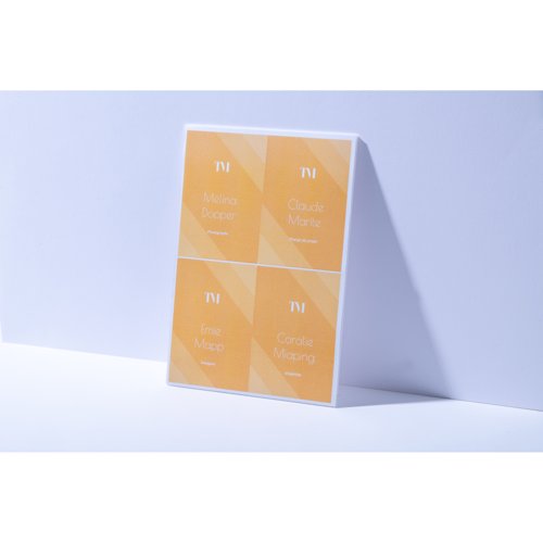 Avery A6 Badge Holders with Lanyards 148mm x 105mm (Pack 10) - 4834