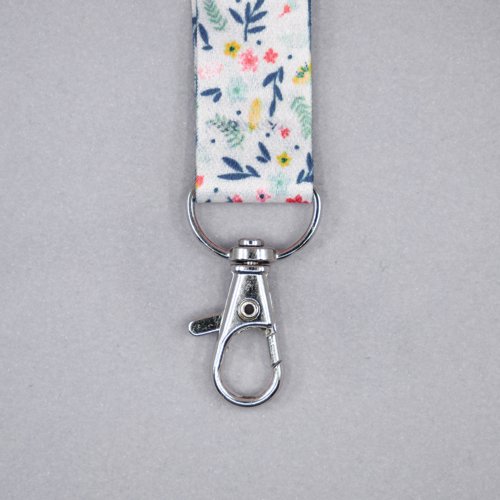 Avery Recycled Floral Pre-Printed Lanyard with 2cm Wide Carabiner (Pack 1) - R4828F-1