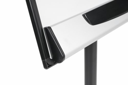 Bi-Office Mobile Magnetic Flipchart Easel 700x1000mm EA48061823 BQ50682 Buy online at Office 5Star or contact us Tel 01594 810081 for assistance