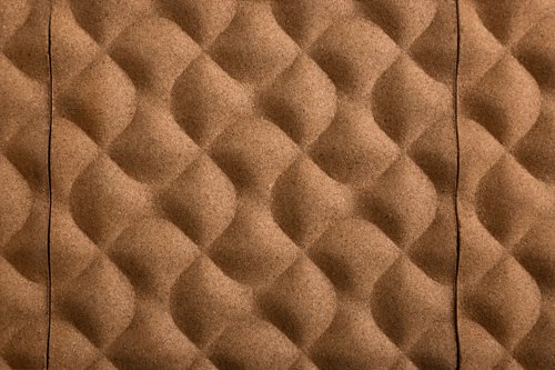 63008BS | Either as decor or a push-pin bulletin board surface, ARCHYI.’s Ripple Cork Tiles enables you to customize surfaces according to your preference. In addition to cork being an ecological material, it has natural sound absorption and thermal properties. Because the texture is repeated, the material is easy to cut, and the colour pallet is coordinated, so you can get completely creative in your application.The surface of this Cork display Tile is self-healing and resistant, no marks are visible when the push pins are removed, which makes it a great way to keep important information organized  and to post reminders. It’s a handy way to inform everyone at once, to get creative or set goals. Use push pins to put up pictures, memos or lists in your office or at home.