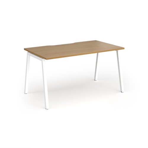 Connex Angled 1400 x 800 x 725mm Single Desk - White Frame / Oak Top