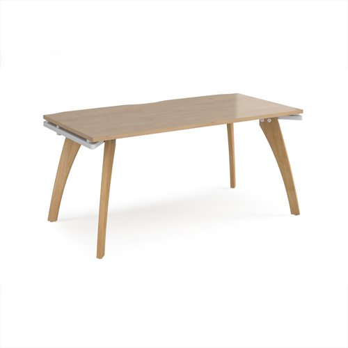 Fuze single desk 1600mm x 800mm with oak legs - white underframe, kendal oak top
