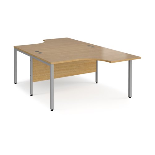 Maestro 25 back to back ergonomic desks 1400mm deep - silver bench leg frame, oak top