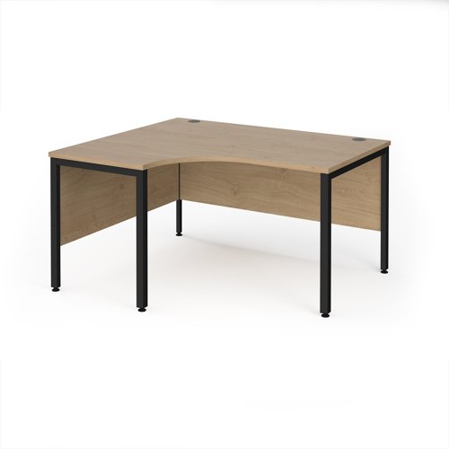 Maestro 25 left hand ergonomic desk 1400mm wide - black bench leg frame, Kendal Oak top