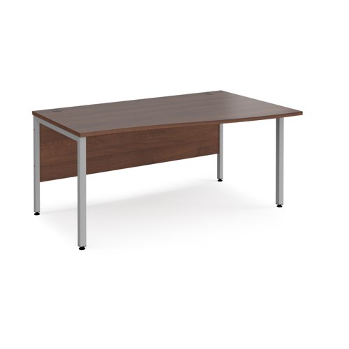 Maestro 25 right hand wave desk 1600mm wide - silver bench leg frame, walnut top
