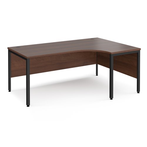 Maestro 25 right hand ergonomic desk 1800mm wide - black bench leg frame, walnut top