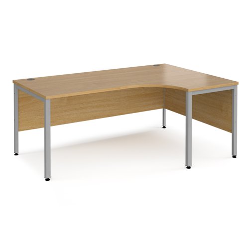 Maestro 25 right hand ergonomic desk 1800mm wide - silver bench leg frame, oak top