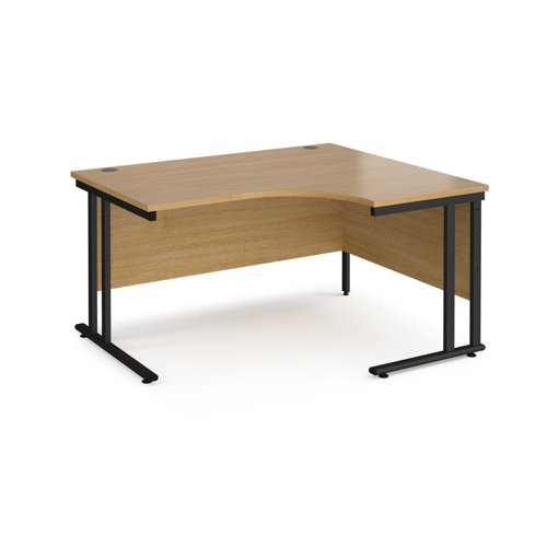 Maestro 25 right hand ergonomic desk 1400mm wide - black cantilever leg frame, oak top