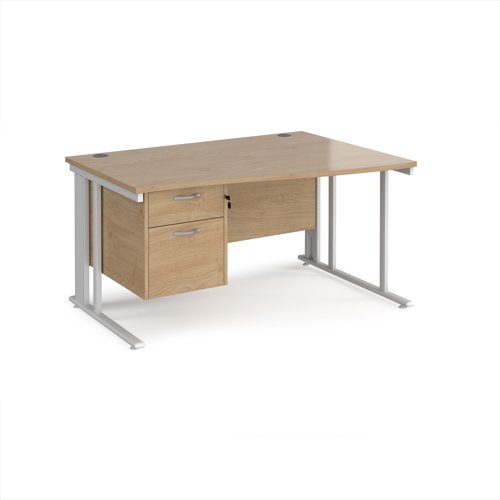 Maestro 25 right hand wave desk 1400mm wide with 2 drawer pedestal - white cable managed leg frame, kendal oak top