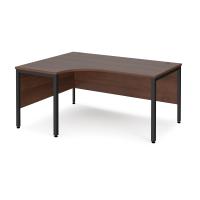 Maestro 25 left hand ergonomic desk 1600mm wide - black bench leg frame, walnut top