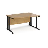 Maestro 25 right hand wave desk 1400mm wide - black cable managed leg frame, oak top