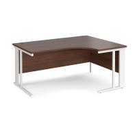 Maestro 25 right hand ergonomic desk 1600mm wide - white cable managed leg frame, walnut top