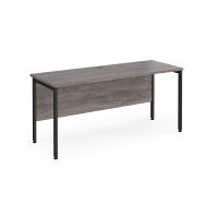 Maestro 25 straight desk 1600mm x 600mm - black H-frame leg, grey oak top