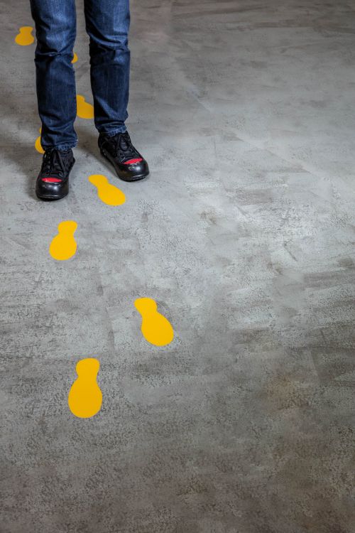 Floor marking shapes for the identification of dangerous areas, storage spaces, walkways, etc. in warehouse and logistic areas. Self-adhesive shape for indoor use. Abrasion resistant and hard-wearing the shapes are also slip resistant R9 according to DIN 51130. Available in RAL 1003 signal yellow.