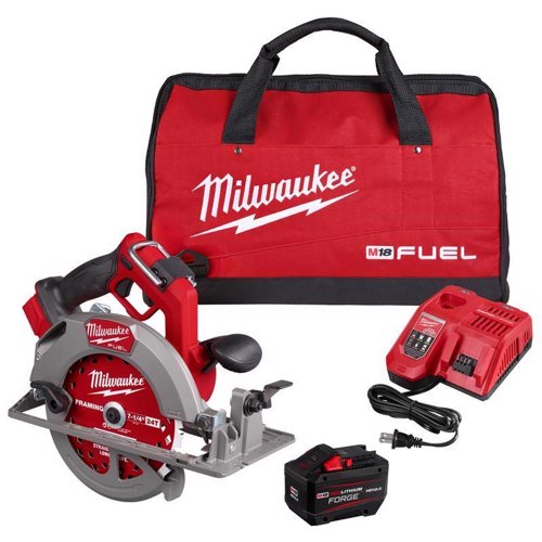 Milwaukee M18 FUEL 7-1/4 in. Cordless Brushless Circular Saw Kit (Battery & Charger)