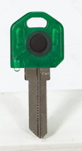 Giant Concepts LLC Keylights House Key Blank w/Flashlight KW1 Single For Kwikset KW1/Weiser WR3 and