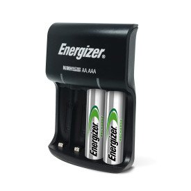 0 Energizer USB Charger UK BP with 4 x AA Batteries