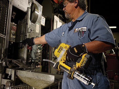 DEWALT DCGG571M1-GB DCGG571M1 Cordless XR Grease Gun 18V 1 x 4.0Ah Li-ion