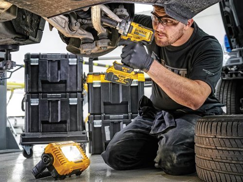 DEWALT DCL077-XJ DCL077 Compact Task Light 12/18V Bare Unit