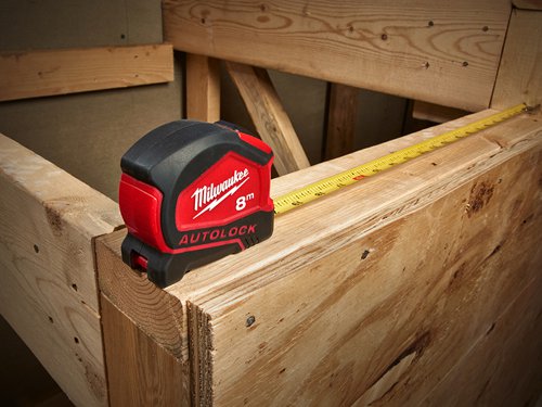Milwaukee Hand Tools 4932464666 Autolock Tape Measure 8m/26ft (Width 25mm)