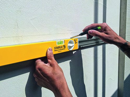 Stabila 18879 80T Telescopic Spirit Level 2 Vials 63-105cm