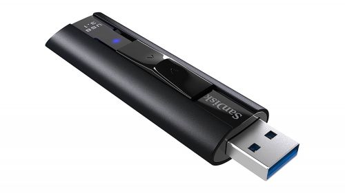 8SANSDCZ880128GG46 | With write speeds of up to 150MB/s, the SanDisk Extreme® Go USB 3.1 Flash Drive lets you quickly copy and go. Up to 35X faster than standard USB 2.0 drives, so you can transfer a full-length 4K movie to the drive in less than 40 seconds. The design keeps the retractable connector protected when not in use, and the included SanDisk SecureAccess™ software provides password protection of your private files while leaving the rest of the drive available for sharing.