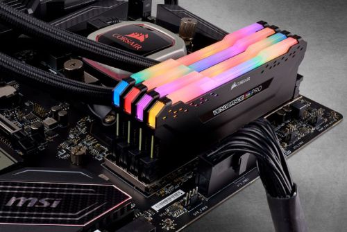 Vengeance RGB PRO 4x8GB DDR4 3000MHz