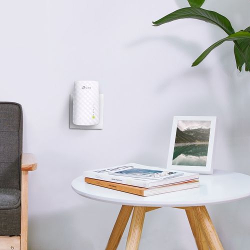 TP-Link AC750 WiFi Wall Plug Range Extender 8TPRE200 Buy online at Office 5Star or contact us Tel 01594 810081 for assistance