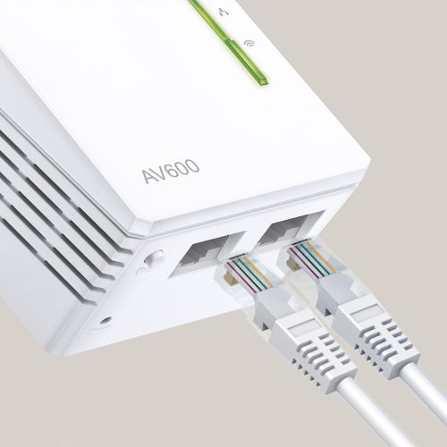 TP Link TL WPA4220 Powerline Universal WiFi Range Extender 2 Ethernet Ports Network Kit Home Plug Network 8TPTLWPA4220TV4