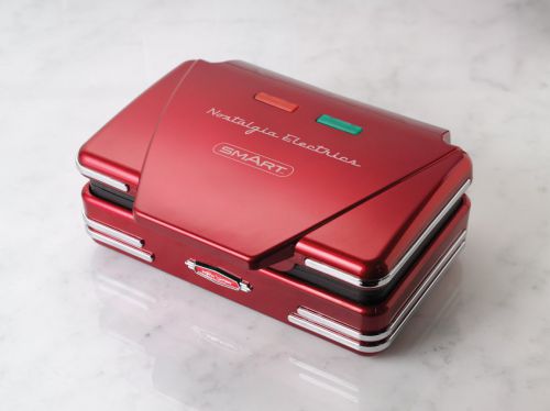 SMART Retro Waffle Maker