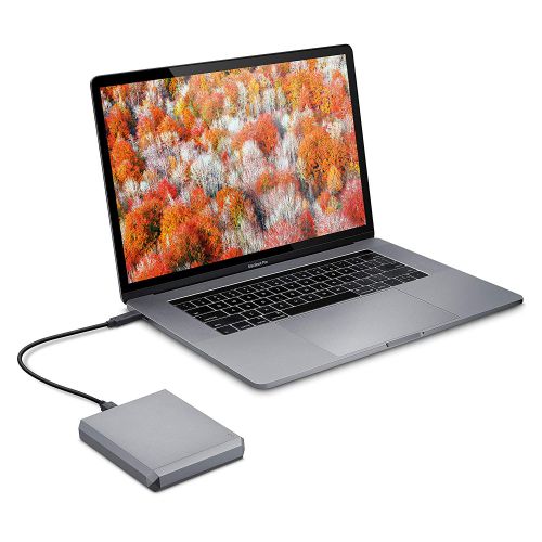 8LASTHG4000402 | Sleek Design. Lavish Space.Like an airy loft or vast landscape, LaCie® Mobile Drive articulates the beauty and importance of premium space.With up to 5 TB of capacity, there’s room for photos, playlists, docs and more. And with Mac, Windows, USB-C, and USB 3.0 compatibility, access is easy. One-click or automatic backup makes file storage smooth, and our 30th anniversary diamond cut design has an edge like no other.More Wonder. Less Wondering.Wherever life takes you, whichever laptops and devices you opt for, LaCie Mobile Drive is compatible enough to keep up.More Capacity for More MemoriesWhen it comes to our digital lives, not much tops the affection we have for photos and videos. And these memories add up fast. LaCie Mobile Drive offers up to 5 TB of massive on-the-go space for everything worth storing and backing up. Even music, movies, and personal documents.There to help you is LaCie Toolkit - easy-to-use software for one-click backups, scheduled automatic backups, and even folder mirroring across multiple devices.