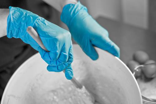 Shield Vinyl/Nitrile Mix Powder Free Gloves Small (Pack of 100) GN70 | HEA01212 | Polyco Healthline