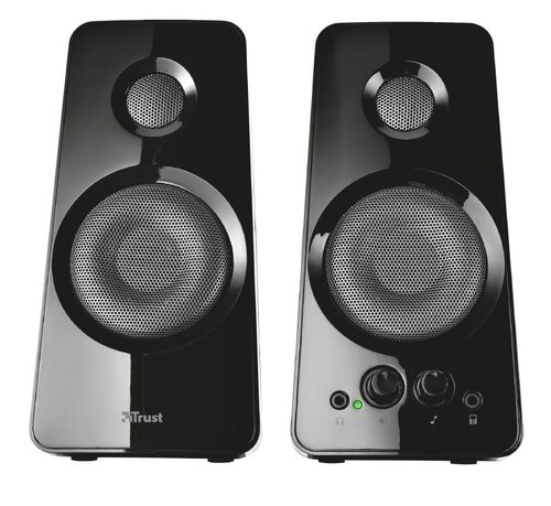 Stylish speaker set producing a rich sound with a powerful 36W peak power output (18 Watt RMS)