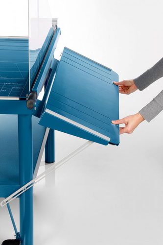 This Dahle Rotary Trimmer offers high quality trimming and cutting whether in the office, at home or school. Combining precision with maximum safety, ease of use and options for tailoring products to suit any specific application. This A1 trimmer has a cutting length of 1100mm and a capacity of up to 35 sheets. Featuring a sturdy metal table rounded corners and folding front with guide channels for a larger working surface.