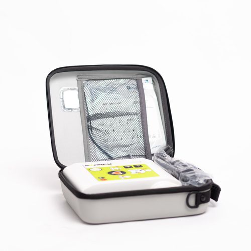 Smarty Saver Fully Automatic Defibrillator with Sturdy Defibrillator Case SM1B1002