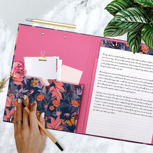 23983PK | Introducing our Bloom range, designed in-house and loved worldwide for its beautiful floral print design.Our Bloom A4 padfolios are excellent for lectures or meetings where you need a flat surface to write on. Each padfolio includes a matching A4 Bloom refill pad which easily slots into our convenient back pocket. The padfolio has a strong clipboard mechanism on the front cover to secure A4 documents, ensuring you will not misplace any documents again. We've also made it easy to keep all of your documents in place by including an inner pocket where you can keep all documents secure and safe.Whether it's for storing your documents, jotting down your ideas, or simply making notes and doodles...do it in style.