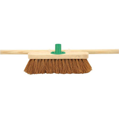17711CP | This coco brush is made with soft bristles for effective indoor and outdoor cleaning. It features a support bracket for increased durability and it is perfect for sweeping fine particles and small debris all year round both indoors and outdoors.