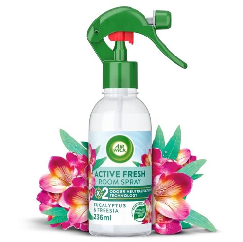 RK01426 | Refresh and invigorate any room of your house with this Air Wick Active Fresh Room Spray. The fresh scent of eucalyptus and freesia will freshen up your room and neutralise odours in just one spray. Infused with natural essential oils, this room spray comes with 2x odour neutralisation technology to make your home always fresh and welcoming. The spray is free from phthalates, propellants and dyes.