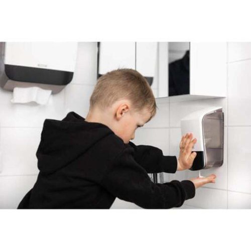 KZ07733 | For use with the Katrin 5000ml refill cartridges, this Katrin Soap Dispenser has a full-face push cover for effortless use for all users. It also features braille instructions for use by the visually impaired. The lock can be operated with or without a key to easily replace a depleted cartridge. Resistant to high temperatures, the dispenser is compliant with UL94 Fire Safety and Fire Protection regulations (EU). Supplied in white.