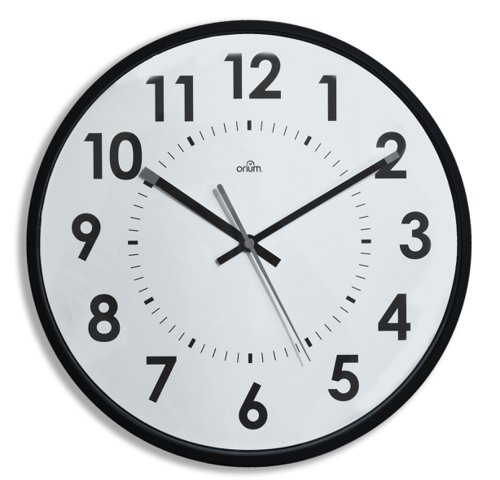 Analogue clock with quartz movement and big black numbers on a white background. 