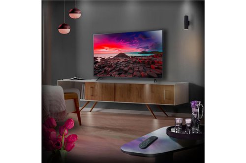 Experience crystal clear 4K viewing, sharp images and immersive sound with the LG UHD AI UT80 4K smart TV.With breathtaking 4K HDR10 Pro and alpha 5 AI 4K processor (Gen 7).Featuring a slim profile and bezel, twinned with a sleek stand design.