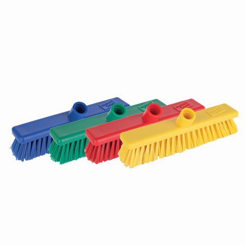 56153CP | Polypropylene broom head with soft bristles, suitable for both indoor and outdoor sweeping. Washable to ensure better hygiene. Made from 20% recycled plastic and fully colour coded. Suitable for use with the Robert Scott Hygiene handle.